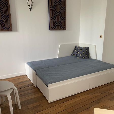 Studio Perfect For 2 Adults And 1 Kid, And Up To 2 Kids - Jourdain 20E, 25Mn To Louvre Via Line M11 باريس المظهر الخارجي الصورة