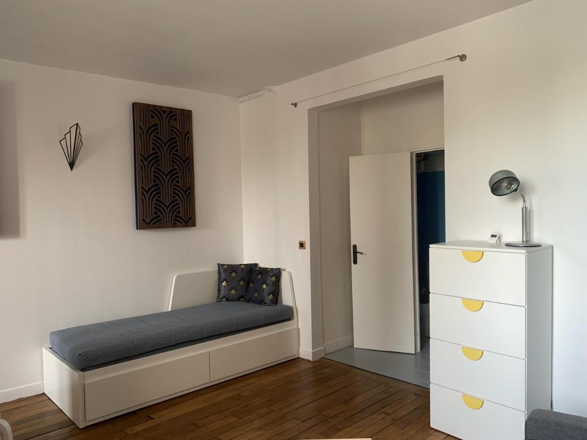 Studio Perfect For 2 Adults And 1 Kid, And Up To 2 Kids - Jourdain 20E, 25Mn To Louvre Via Line M11 باريس المظهر الخارجي الصورة